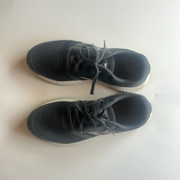 New Balance Shoes - New balance 520 comfort ride size 9